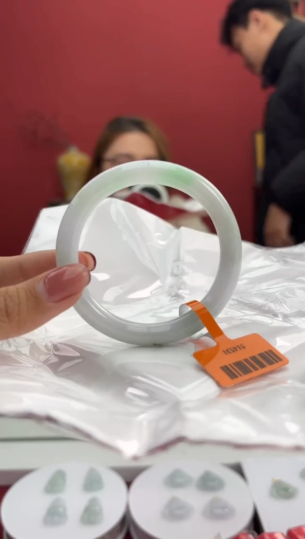 【闪购商品】翡翠手镯未镶嵌2手镯