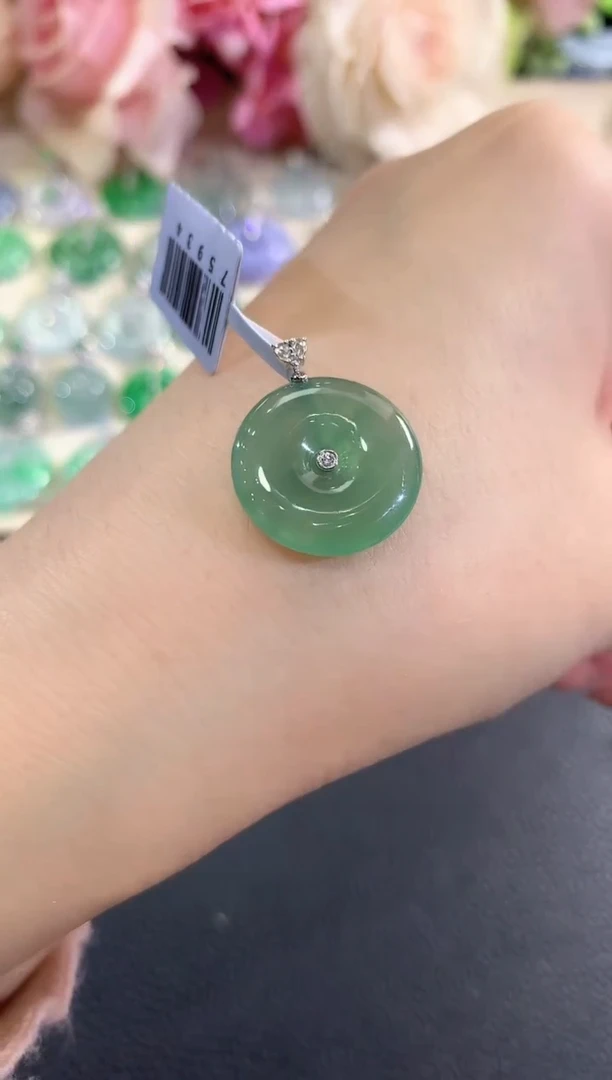 吊坠(不含链)18K金镶嵌翡翠b34多样性一件发货