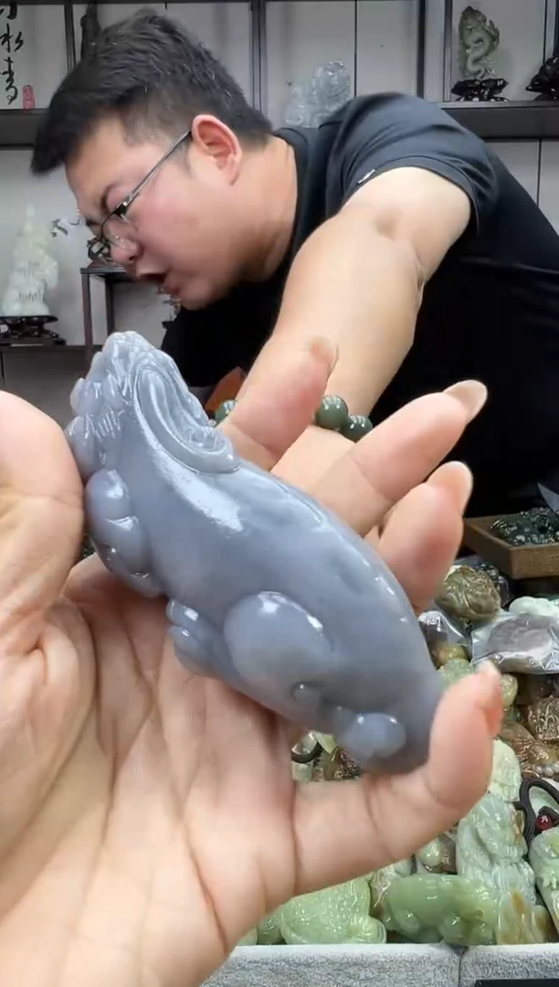 和田玉未镶嵌把件1