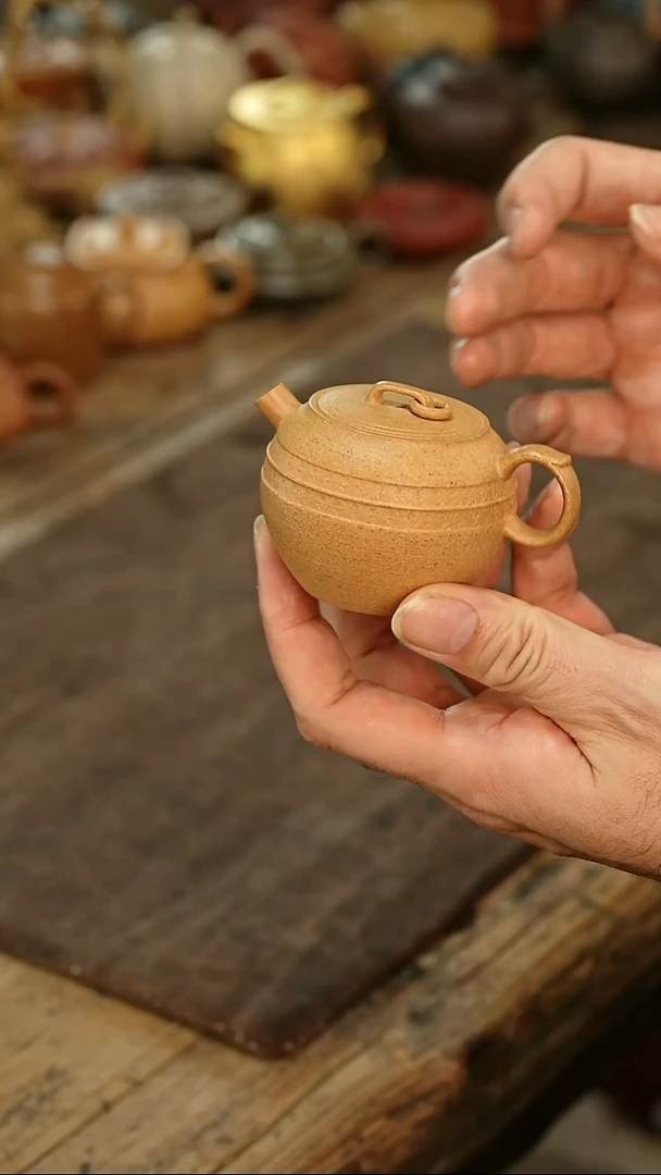 茶壶紫砂黄金段小巨轮