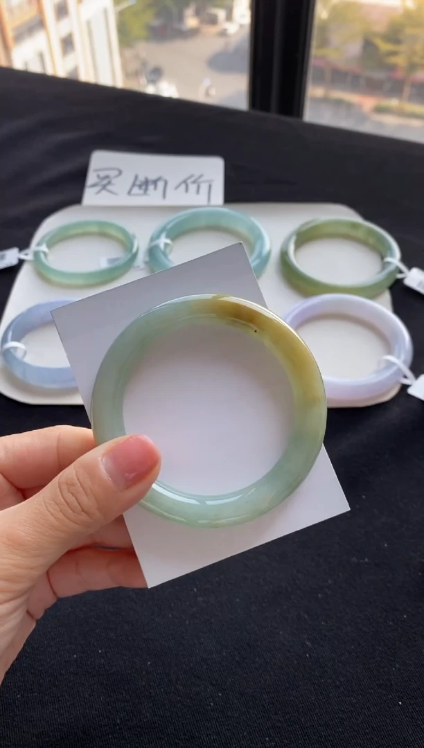 【闪购商品】翡翠手镯（圆镯）未镶嵌53圆条--不退不换