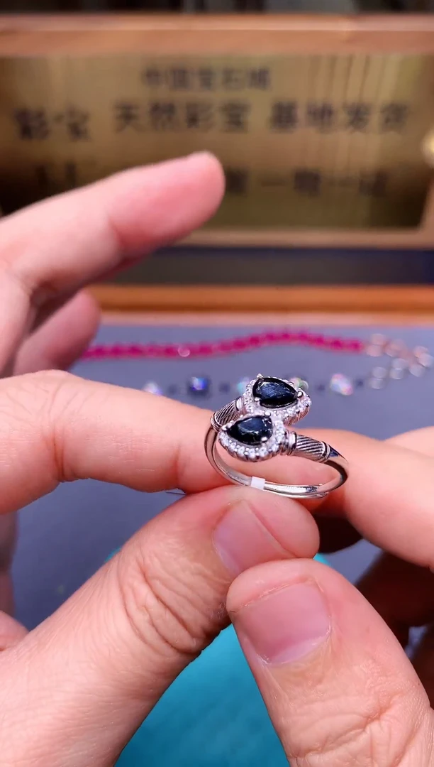 【闪购商品】蓝宝石戒指银S925镶嵌........