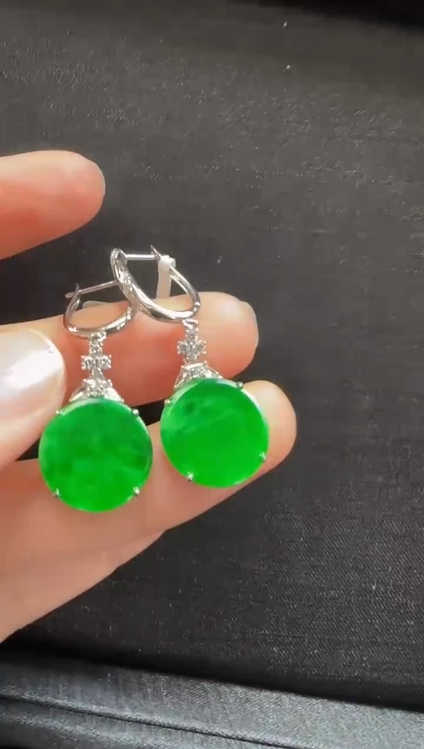 【闪购商品】翡翠耳环18K金镶嵌439无事牌一对