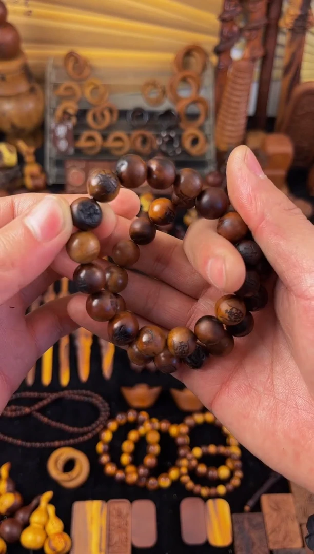 【闪购商品】枣木枣木1.2雷焦手串包邮到家