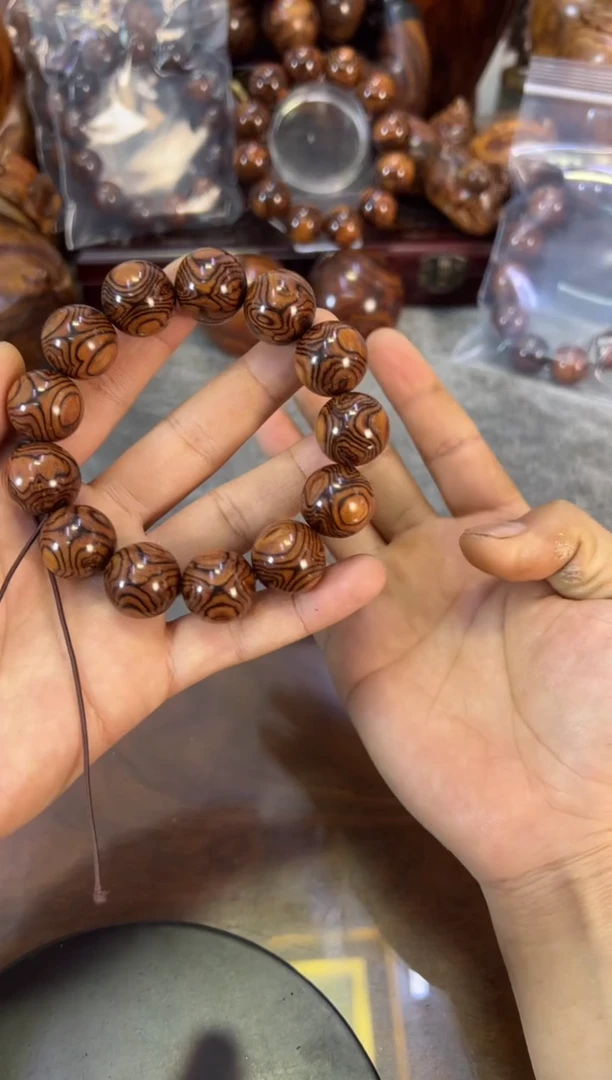 【闪购商品】黄花梨/降香黄檀手串/手链海南黄花梨1.8叉纹对眼手串