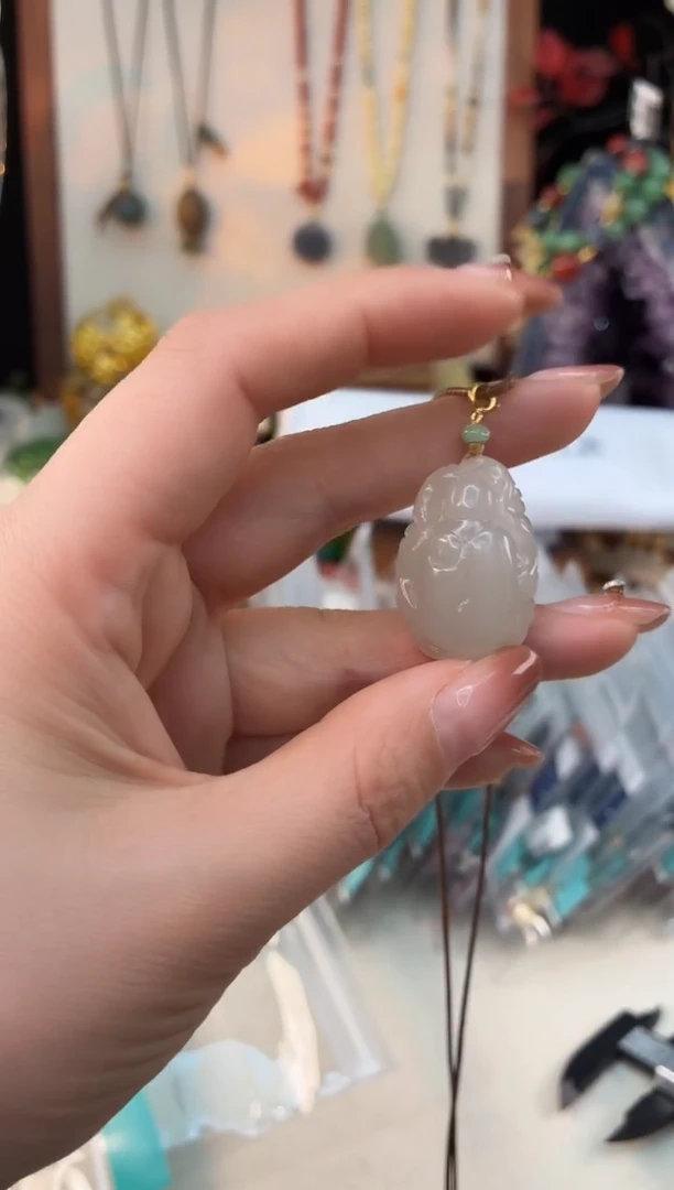 未镶嵌和田玉吊坠@@I921D019532