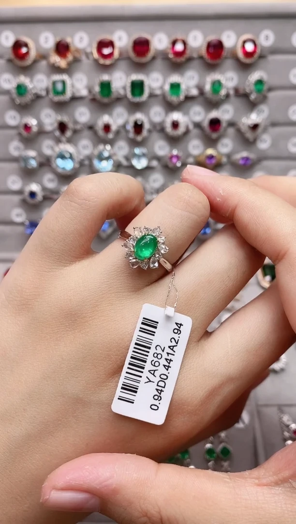 【闪购商品】祖母绿18K金戒指18K金镶嵌·