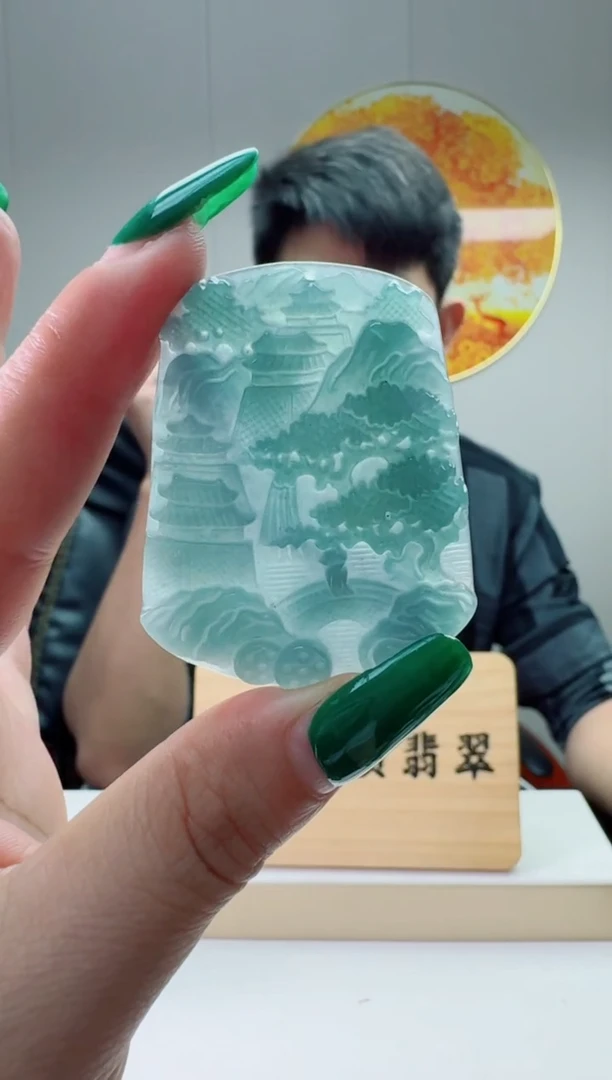 翡翠未镶嵌颈饰多样性随机发其一