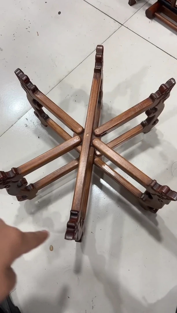 凤头六足笔洗架1