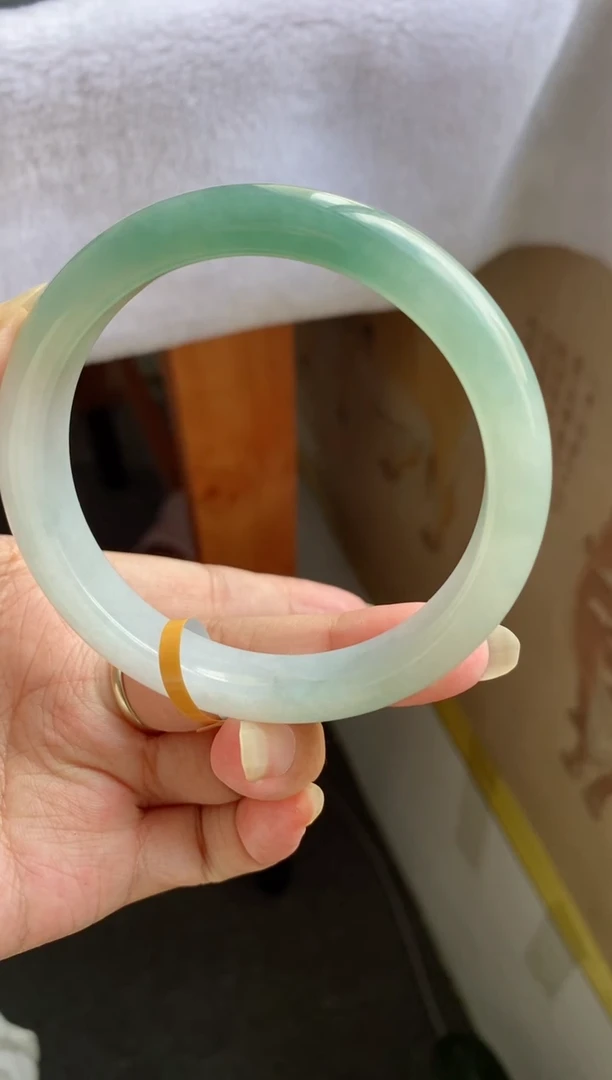 翡翠手镯未镶嵌（十星强推）冰透胶半山水17号