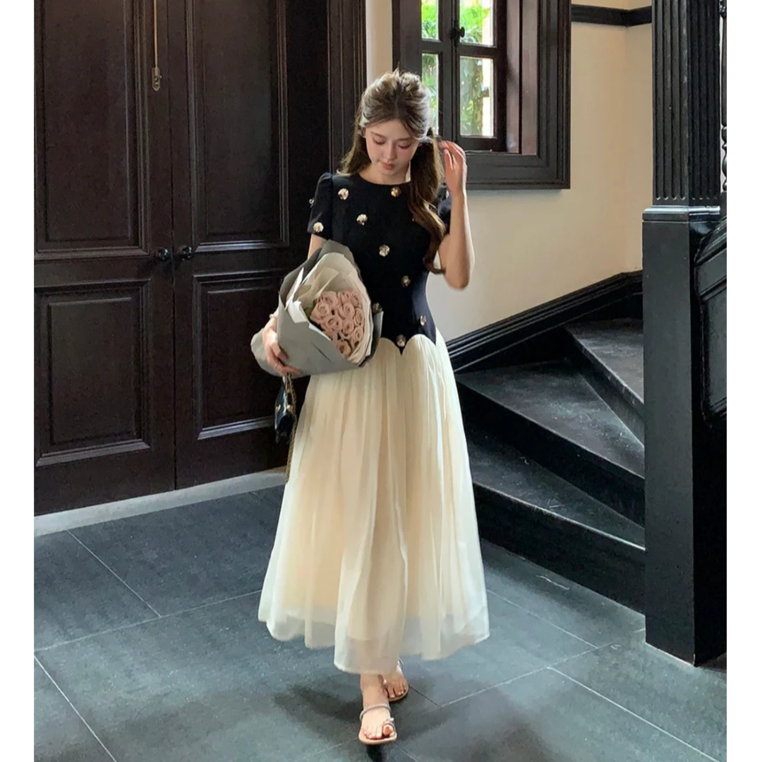 修身显瘦连衣裙轻奢高级感2025夏季新款重工立体花朵撞色拼接长裙