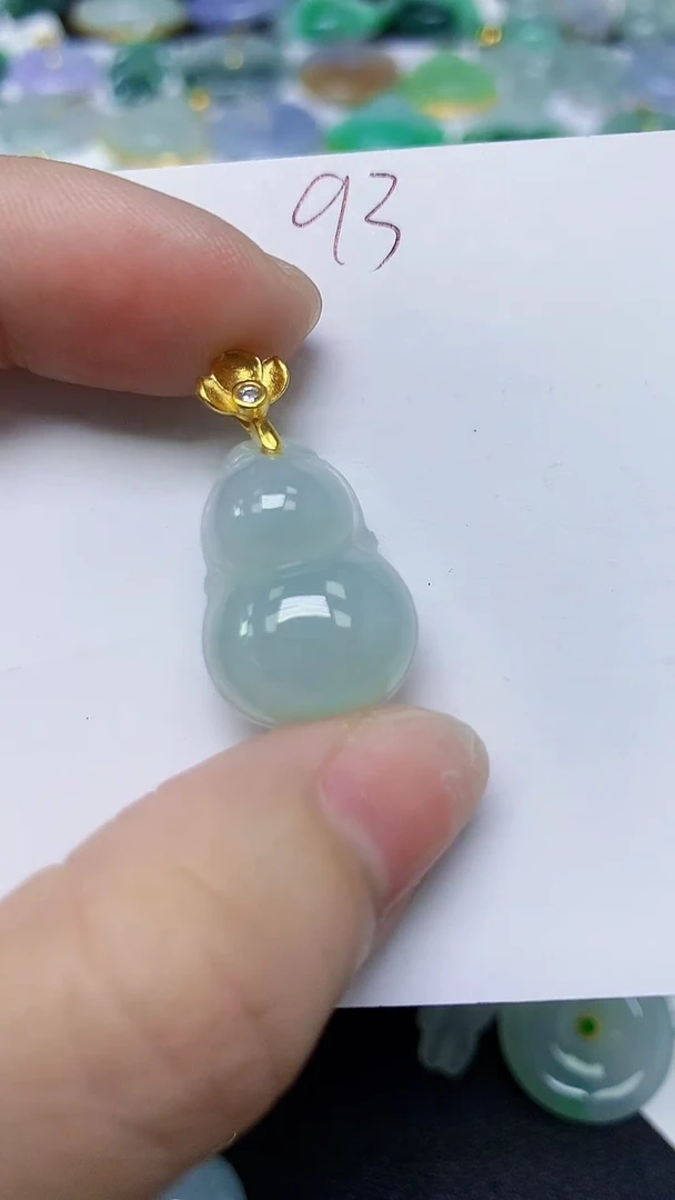 翡翠未镶嵌颈饰 天然缅甸翡翠A货