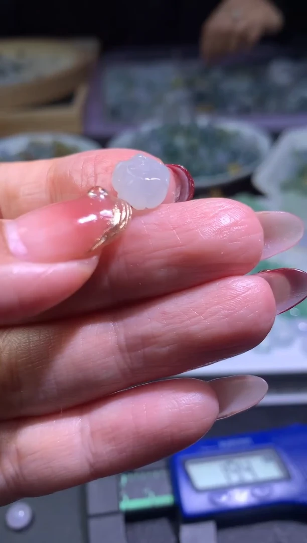 【闪购商品】定制翡翠未镶嵌毛货