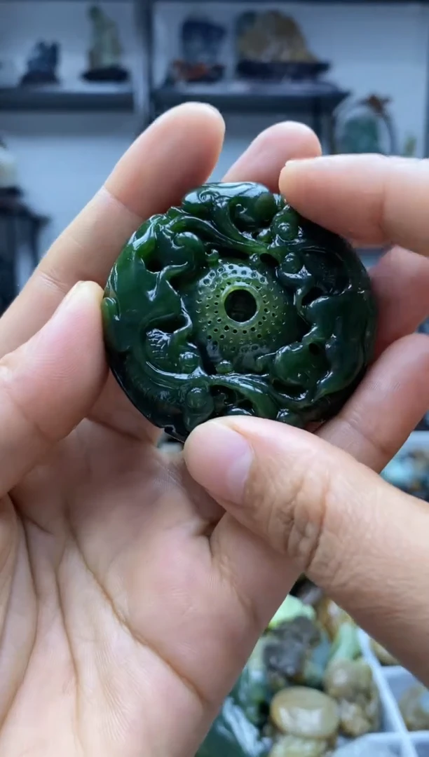 未镶嵌和田玉把件1