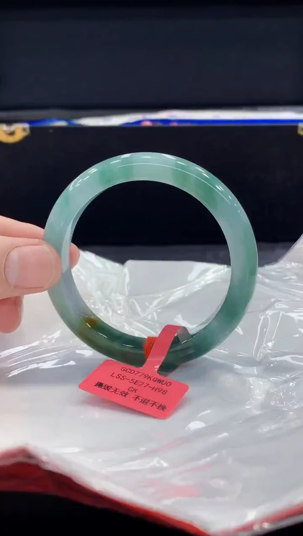 未镶嵌手镯翡翠翡翠手镯