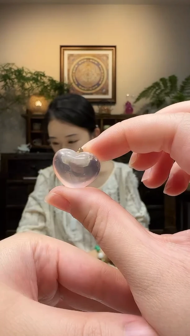 颈饰未镶嵌水晶爱心