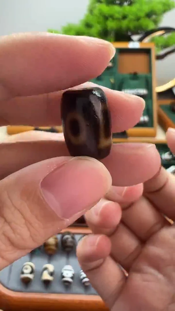 玛瑙/玉髓（覆膜）颈饰未镶嵌24.（微瑕随机发货）