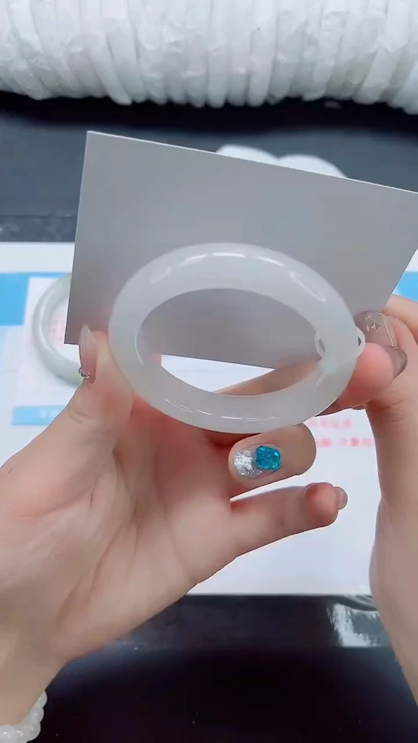 石英质玉手镯未镶嵌0220-52.4