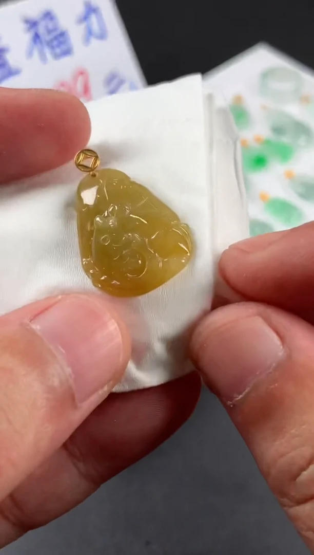 颈饰18K金镶嵌翡翠翡翠