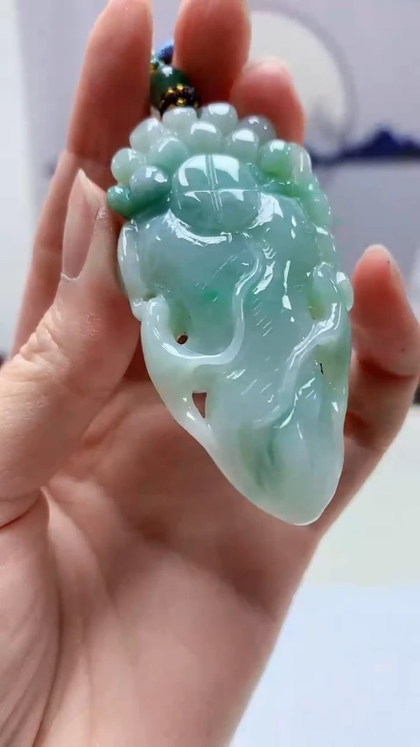 【闪购商品】定制翡翠未镶嵌5028zm-毛货挂件149人参