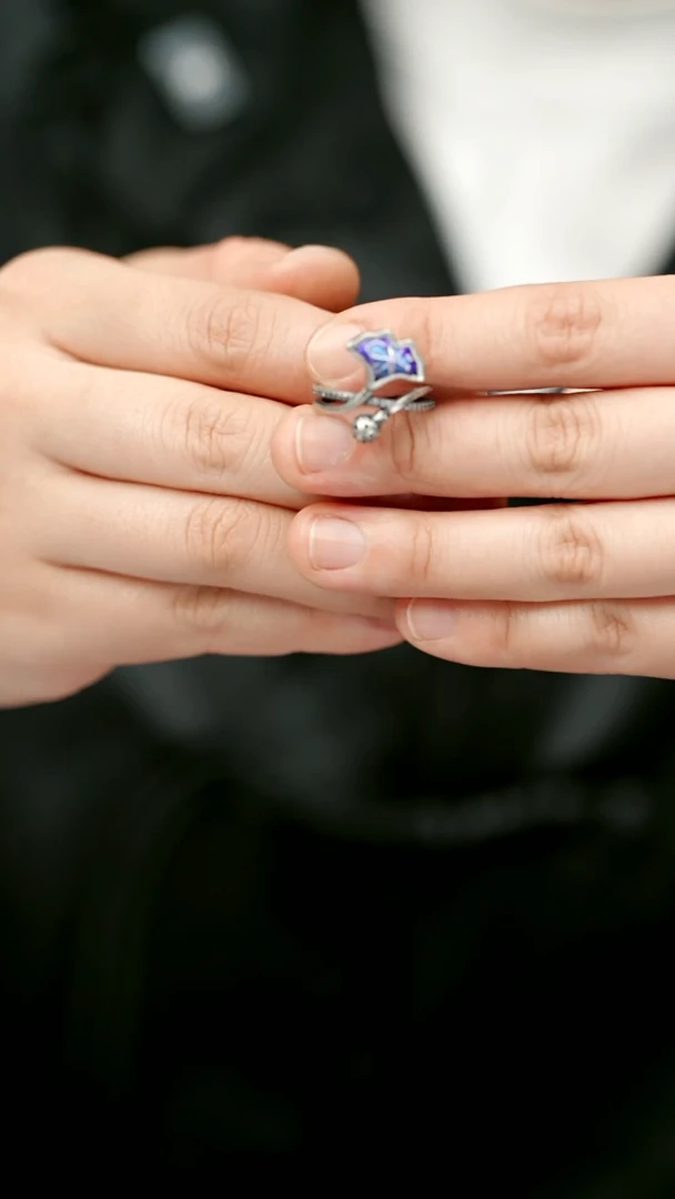 织绣85黔东南苗族刺绣