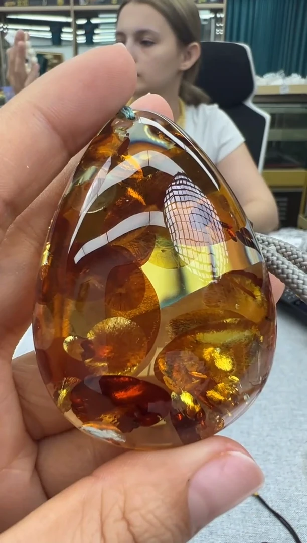 未镶嵌颈饰琥珀212秒拍号假一罚十