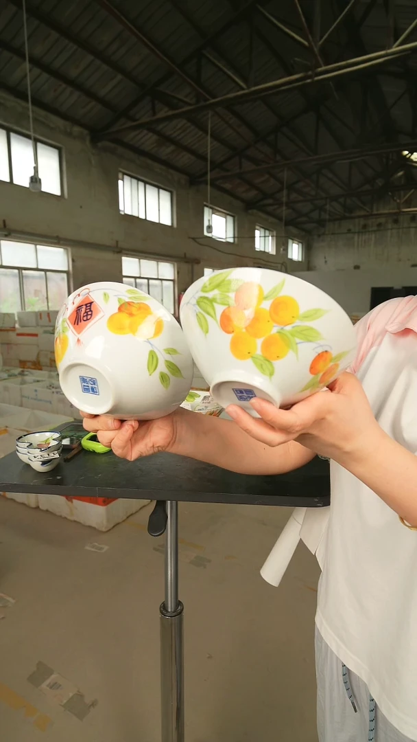 碗2只装景德镇高温釉下手绘陶瓷