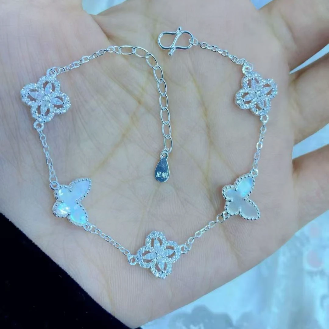 足银手链 990轻奢时尚满钻四叶草白贝手链