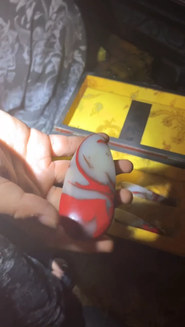 和田玉未镶嵌挂件飘血水滴无事牌