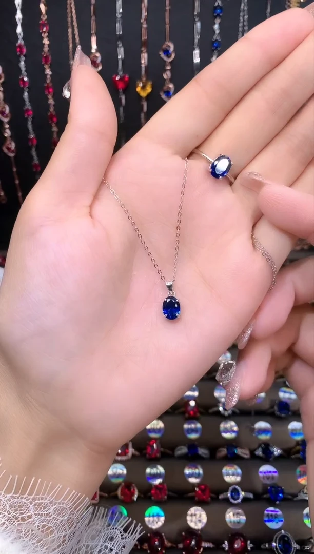 【闪购商品】蓝宝石吊坠(赠链)银S925镶嵌6.8银