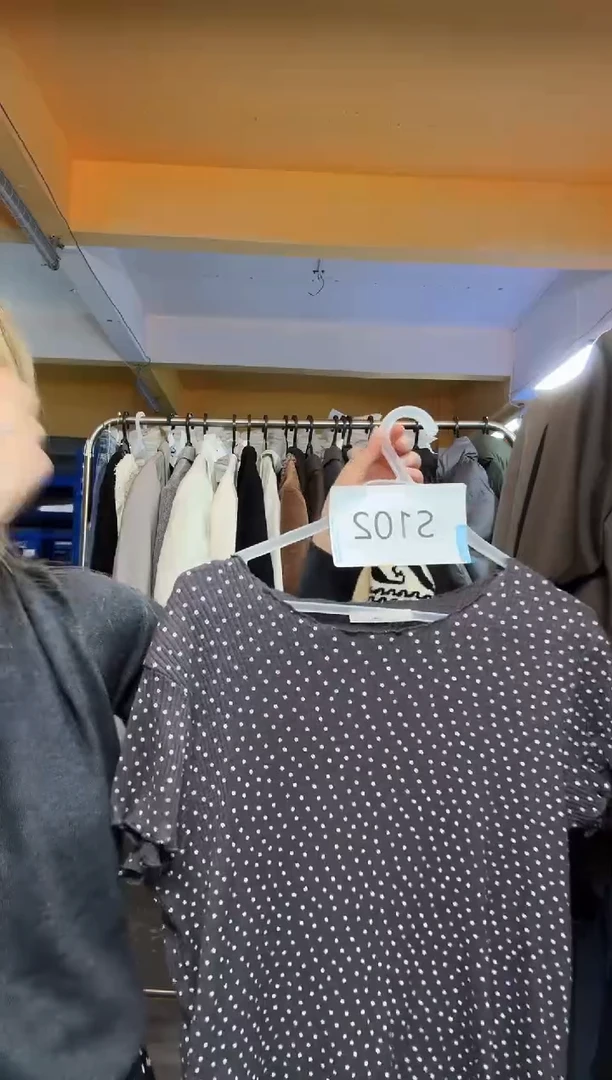 S102短袖针织衫均码