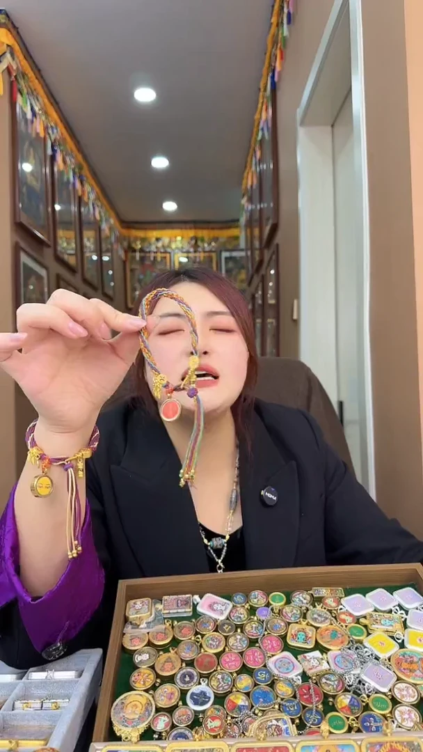 吊坠红财神手绳-纯手绘唐卡