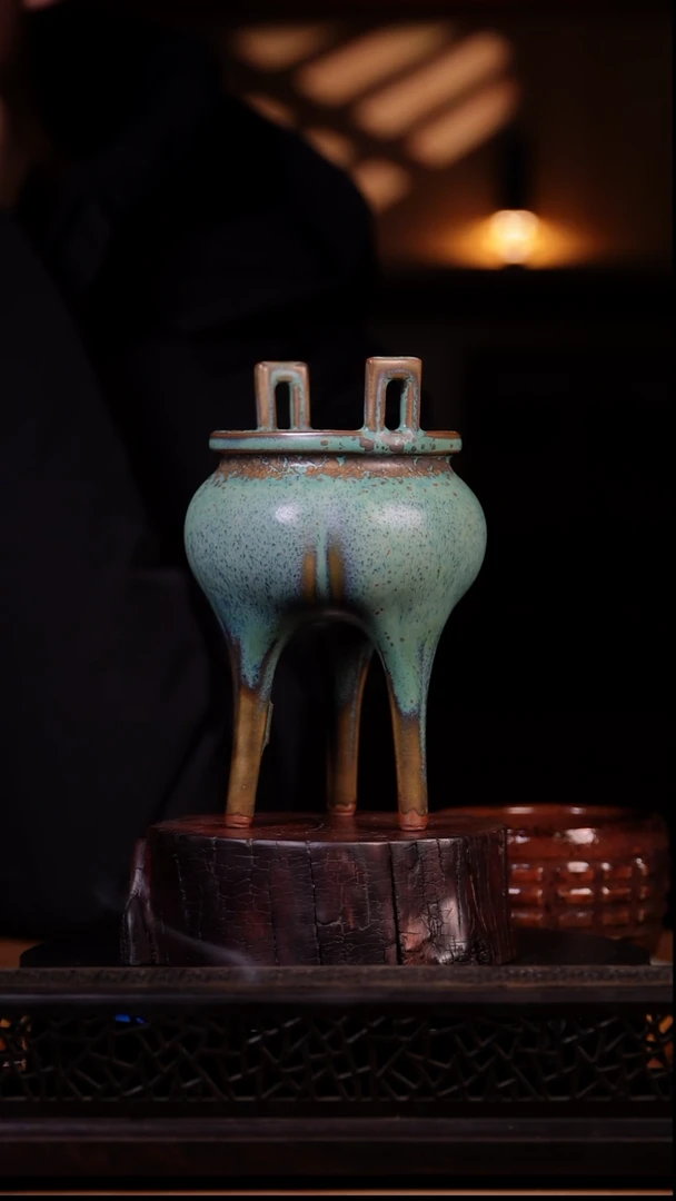 其他钧瓷钧窑瓷器朝圣炉三足炉150*95mm