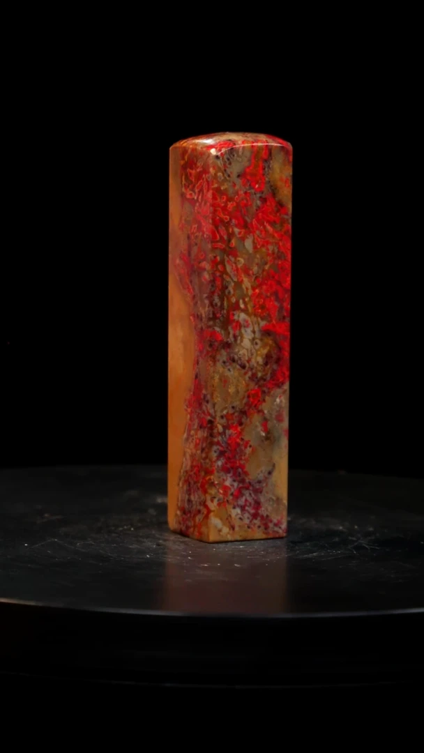 鸡血石田黄鸡血石