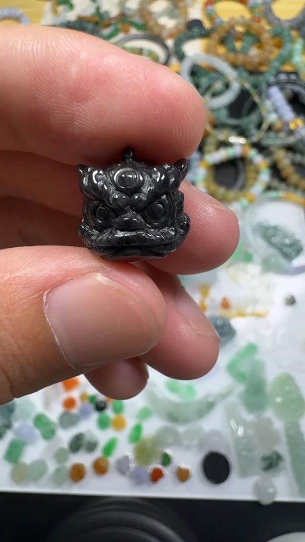 翡翠未镶嵌颈饰【闪购商品】 天然翡翠