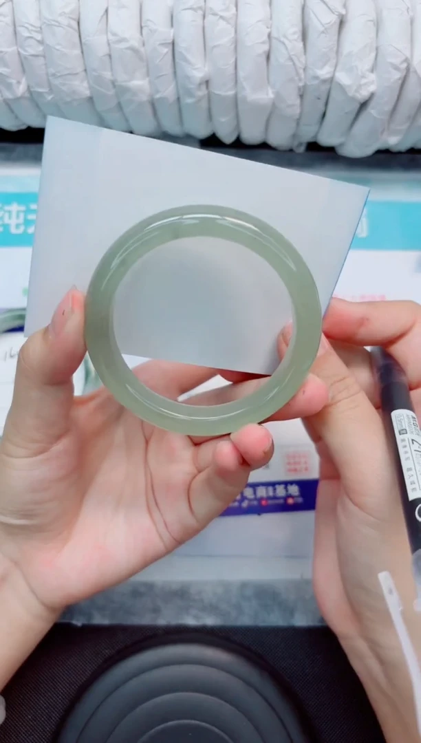 未镶嵌手镯石英质玉161-54