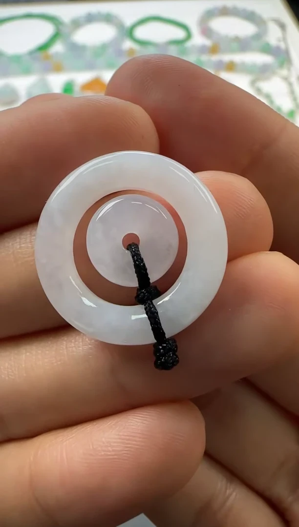 【闪购商品】翡翠吊坠(不含链)未镶嵌多样性商品随机发货*1