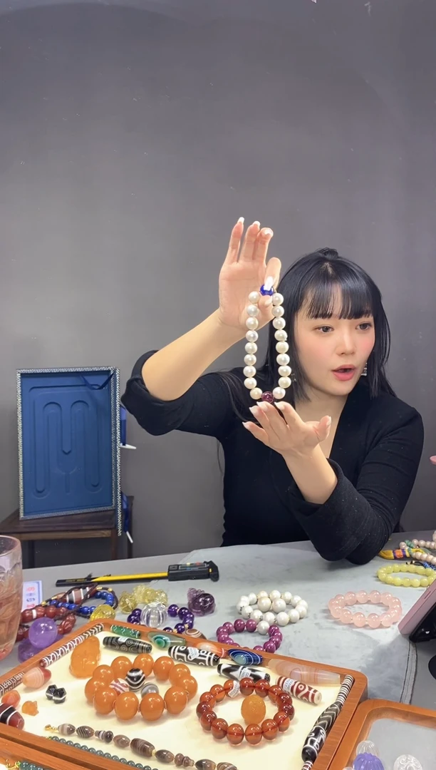 &****l十八子手持一物一证 铜乐旭收藏