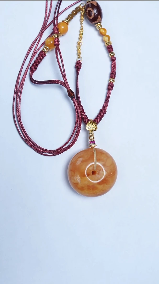 蜜蜡颈饰未镶嵌花蜡扣子吊坠