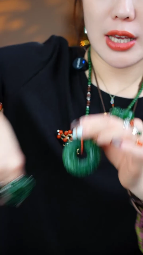 颈饰未镶嵌和田玉（碧玉）元****创1