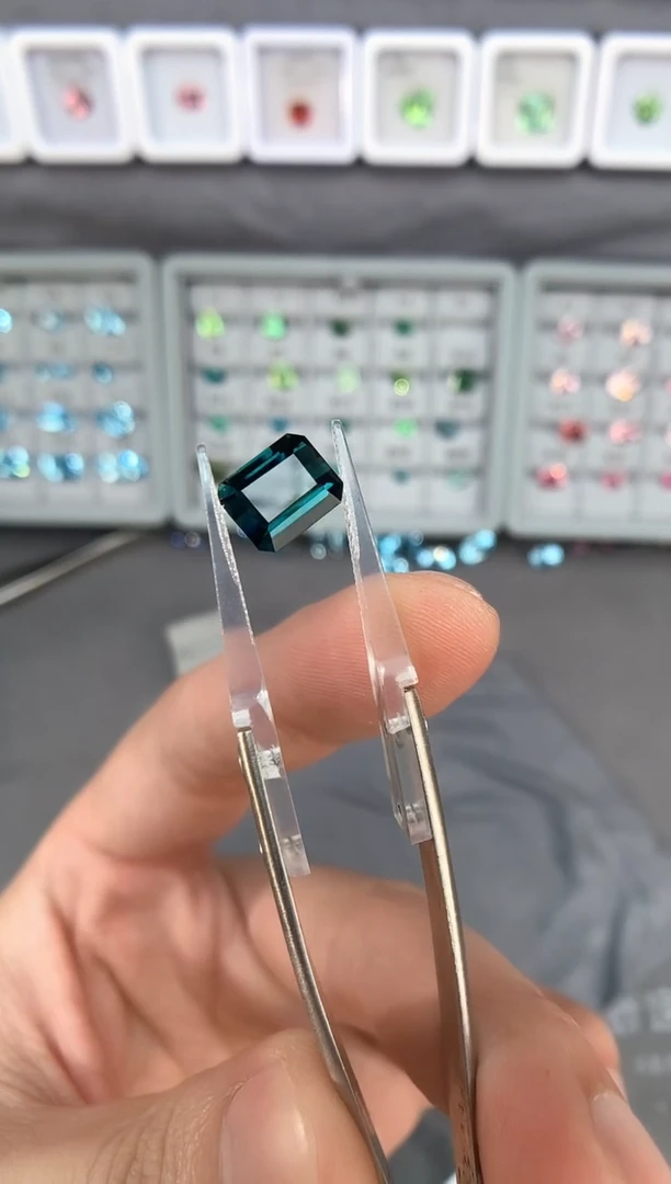 【闪购商品】定制碧玺裸石未镶嵌3.72ct