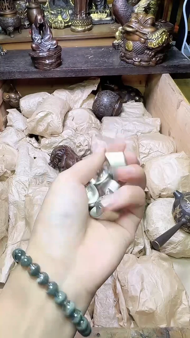 铜器摆件铜器摆件