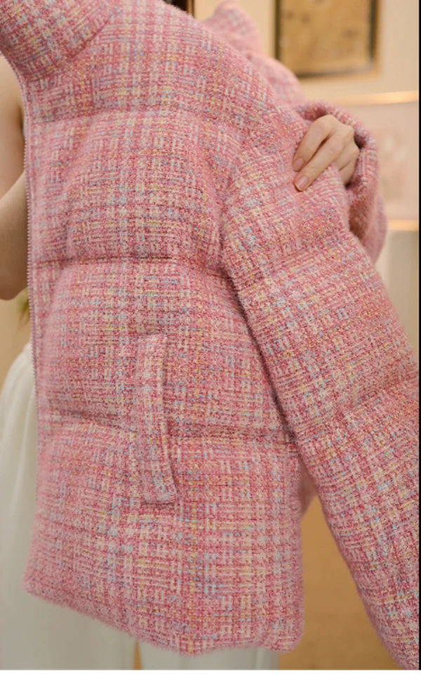 冬季新款气质时尚休闲粉色小香风羽绒服