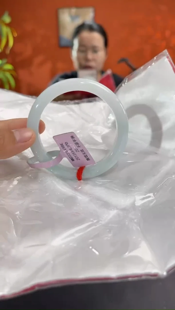 未镶嵌手镯翡翠翡翠手镯