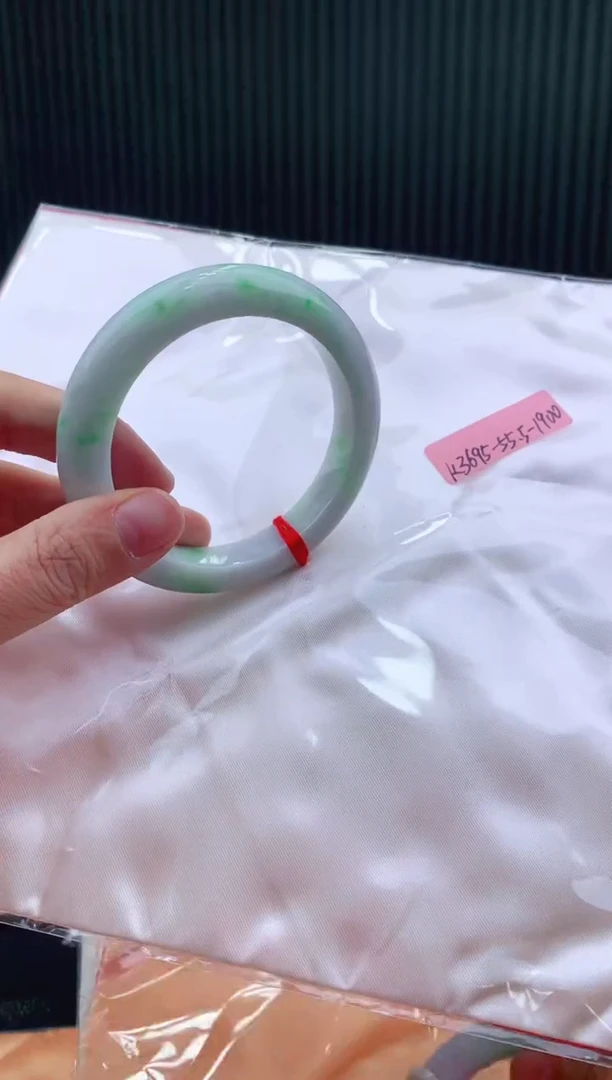 未镶嵌手镯翡翠55