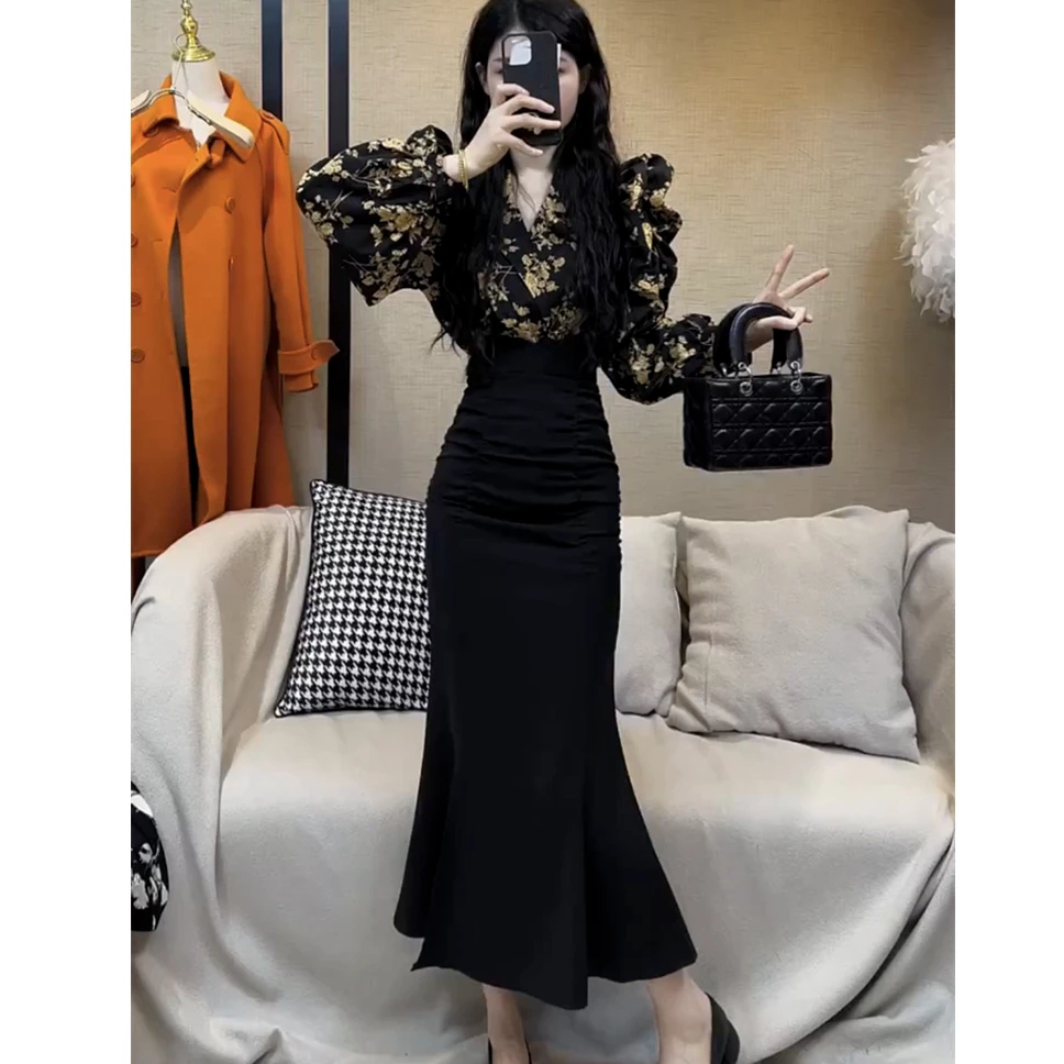 网红爆款小个子套装裙女2026春季新款法式泡泡袖碎花小衫+鱼尾裙