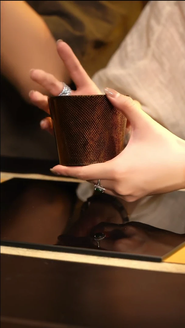 F沈绍安大漆黑金咖啡杯