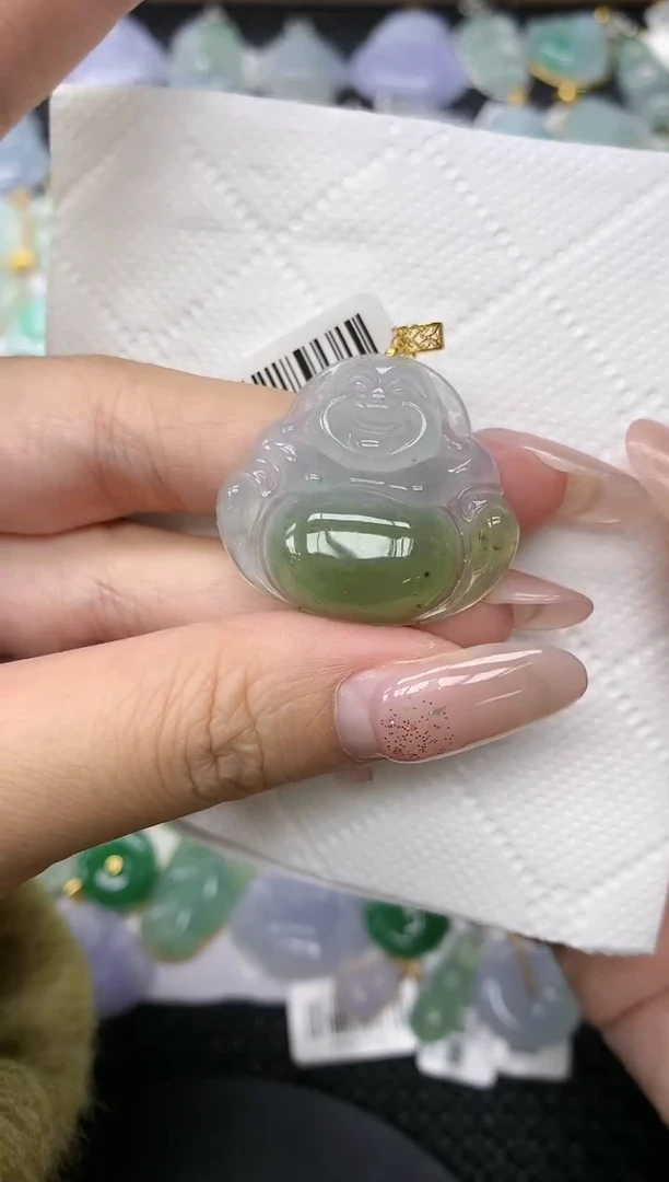 颈饰18K金镶嵌翡翠1111111111