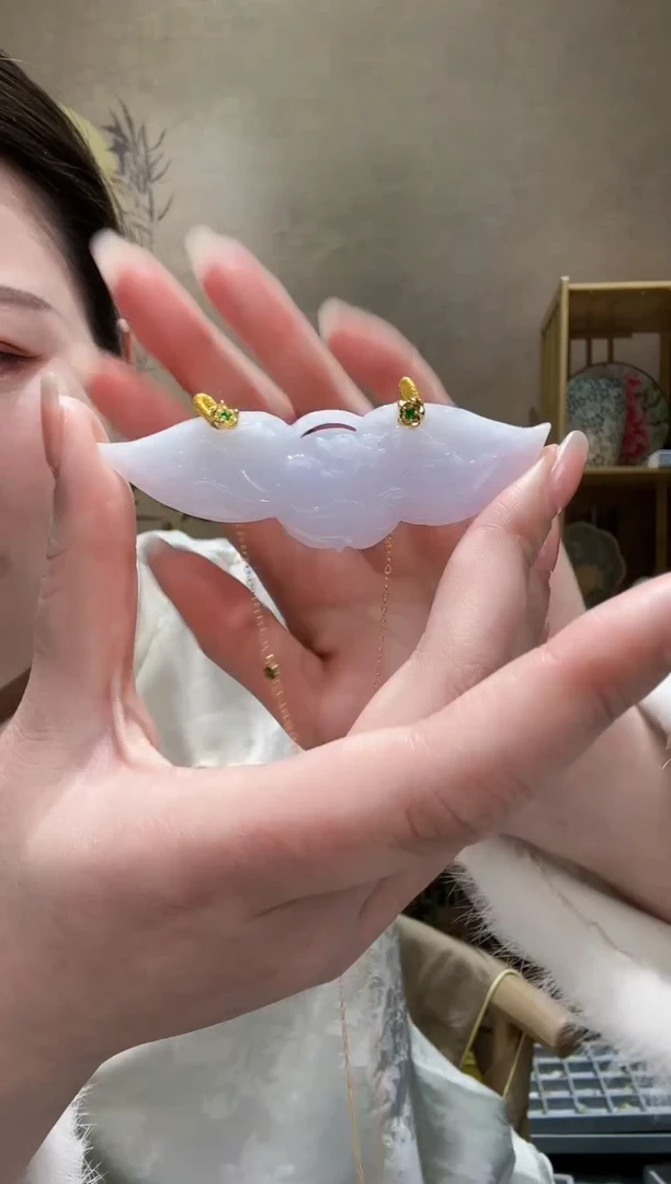 【闪购商品】翡翠颈饰未镶嵌吊坠