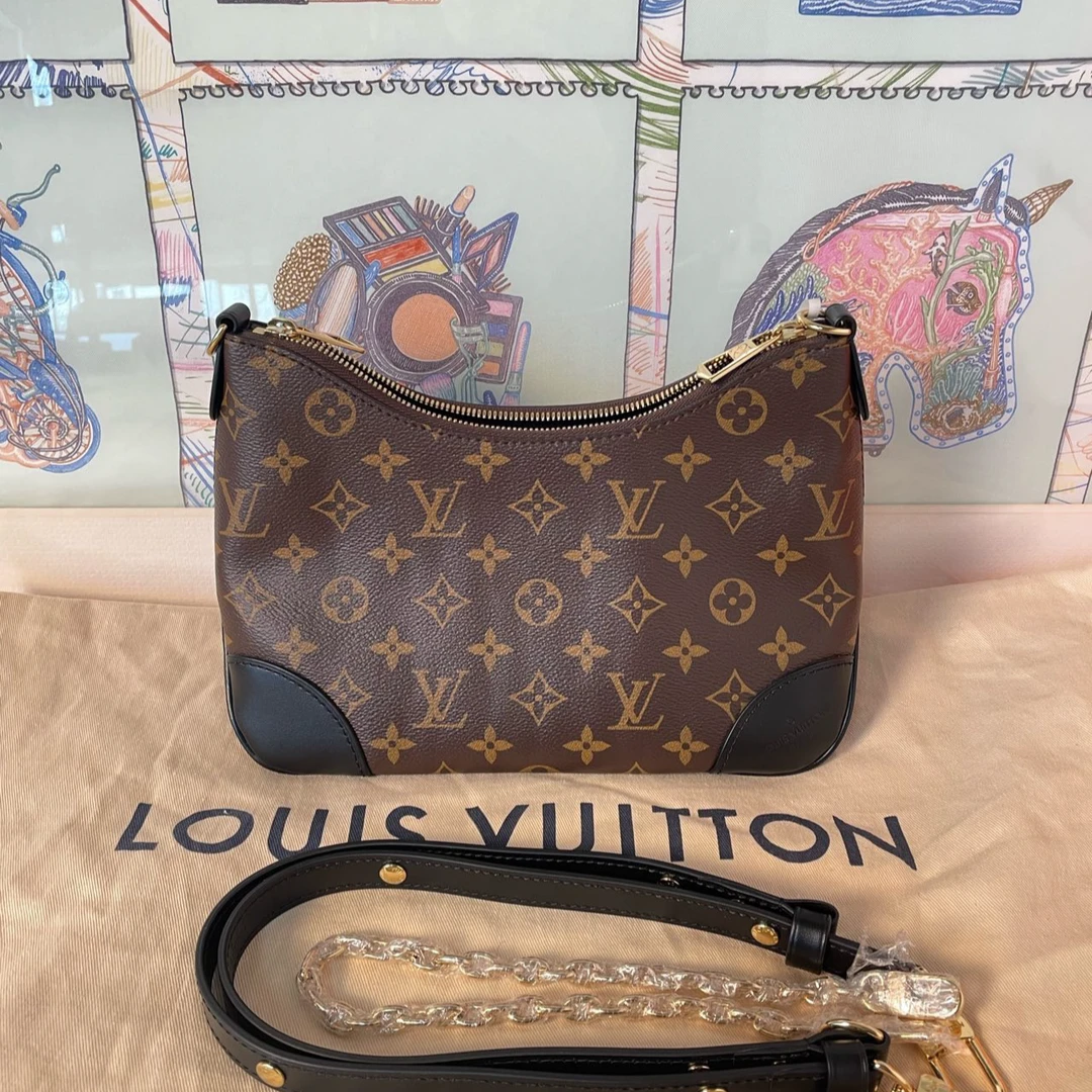 99新 LouisVuitton/路易威登 经典包包黑牛角包包